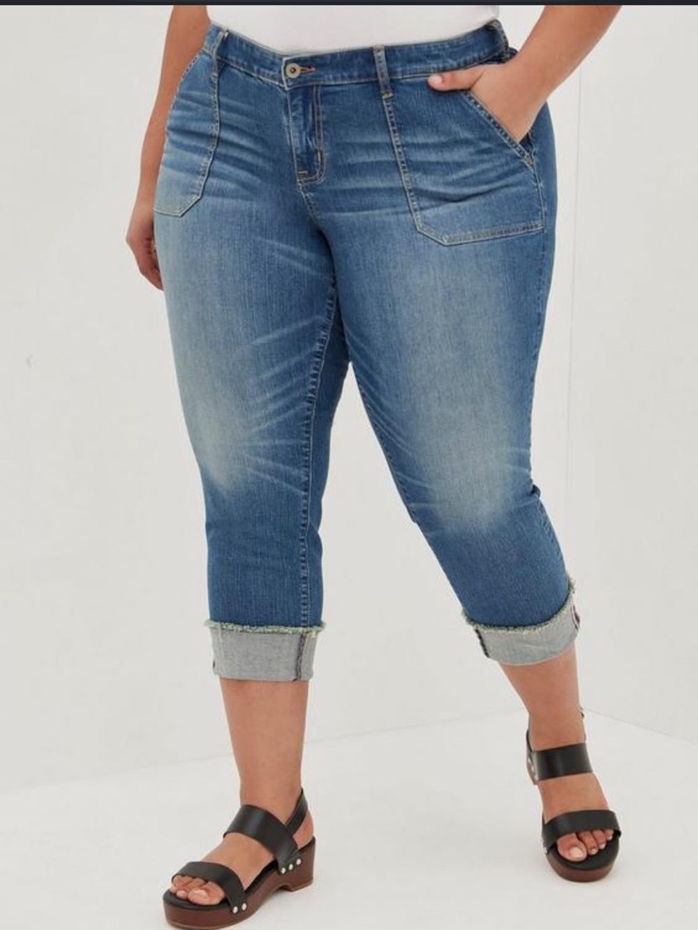 Torrid Crop Boyfriend Jean